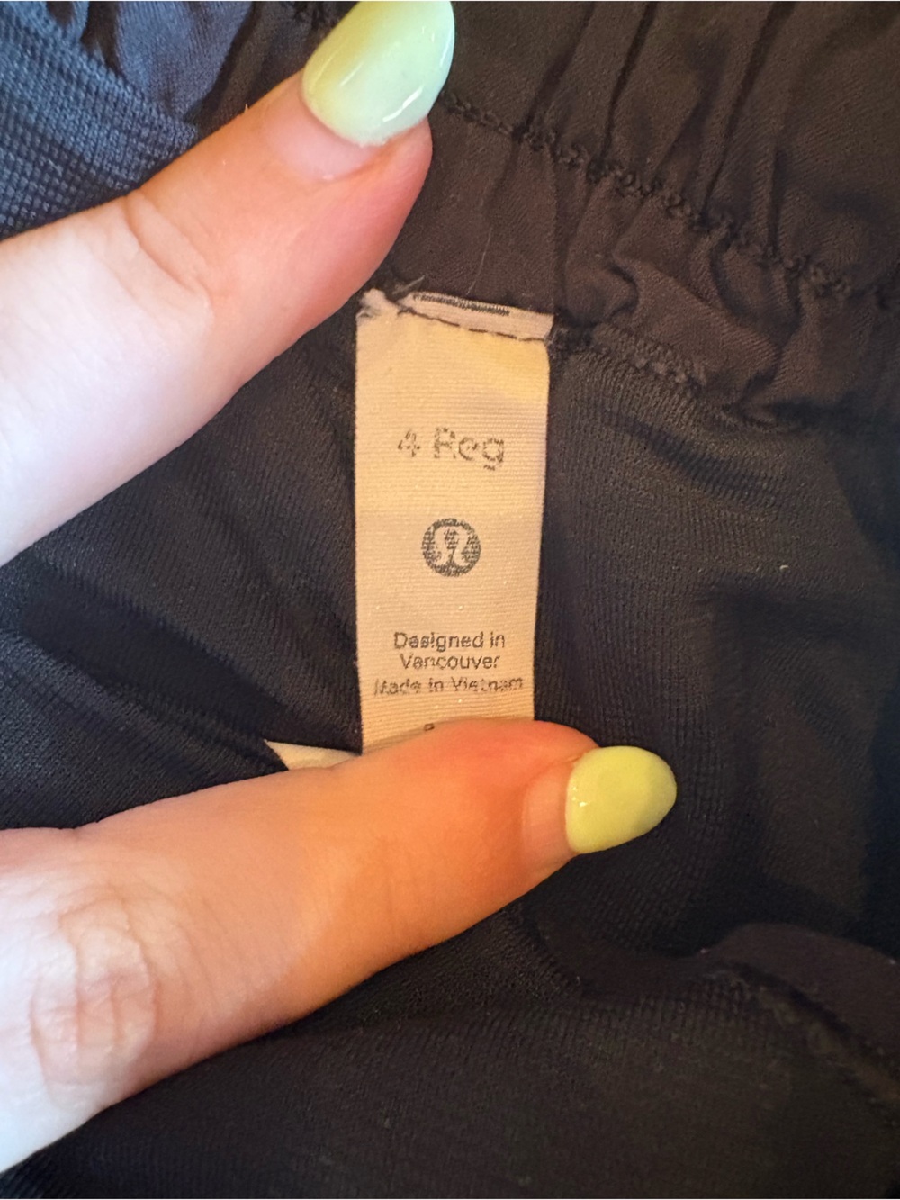 lululemon Black Elastic Waist Athletic Shorts - Picture 4 of 4